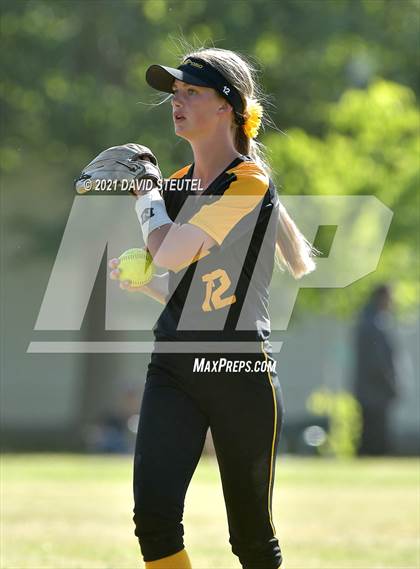 Thumbnail 3 in Del Oro @ Center photogallery.
