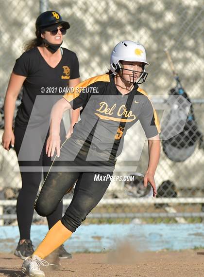 Thumbnail 2 in Del Oro @ Center photogallery.