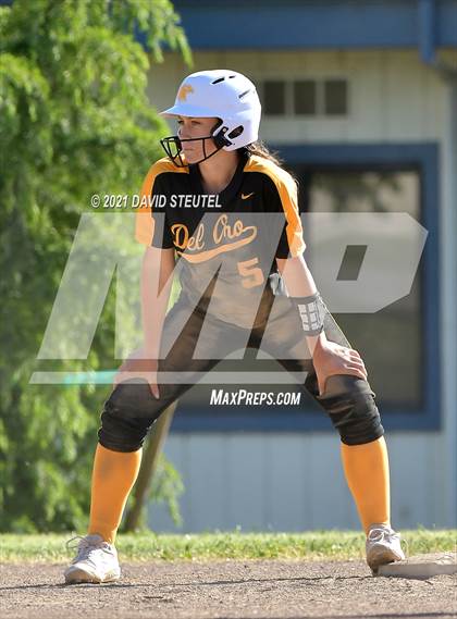 Thumbnail 2 in Del Oro @ Center photogallery.