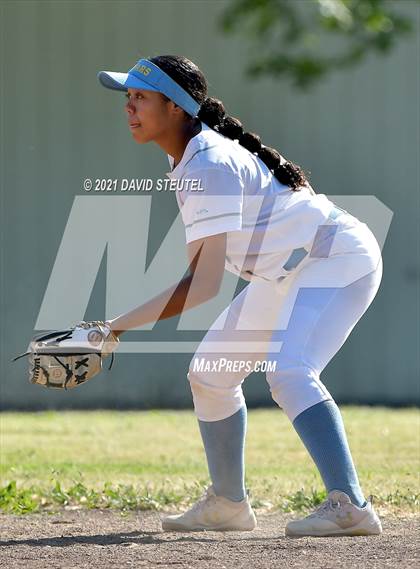 Thumbnail 3 in Del Oro @ Center photogallery.