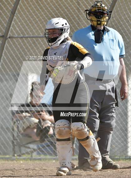 Thumbnail 1 in Del Oro @ Center photogallery.
