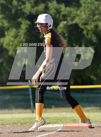 Thumbnail 1 in Del Oro @ Center photogallery.