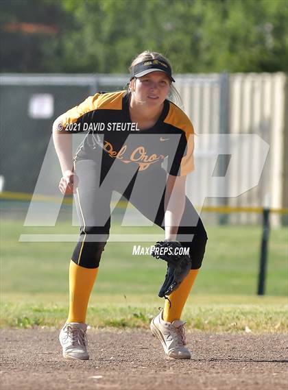 Thumbnail 1 in Del Oro @ Center photogallery.