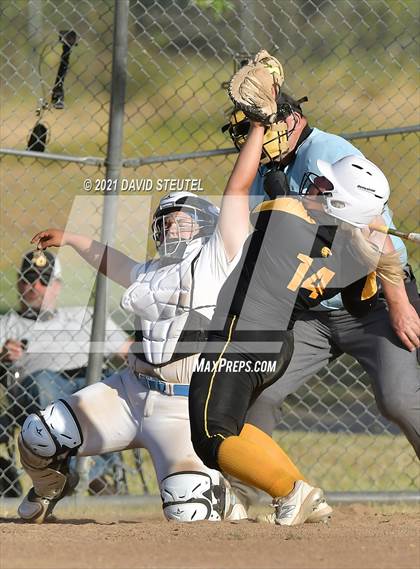 Thumbnail 3 in Del Oro @ Center photogallery.