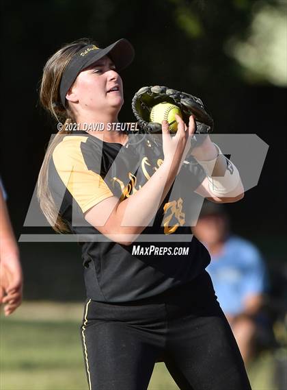 Thumbnail 3 in Del Oro @ Center photogallery.
