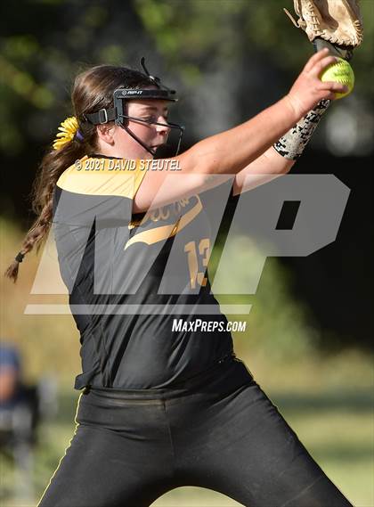 Thumbnail 2 in Del Oro @ Center photogallery.