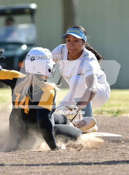 Thumbnail 1 in Del Oro @ Center photogallery.