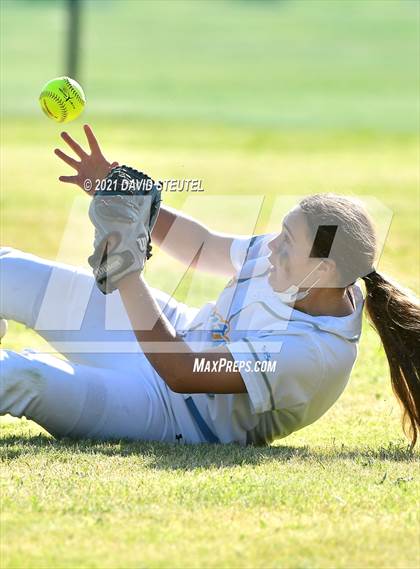 Thumbnail 2 in Del Oro @ Center photogallery.