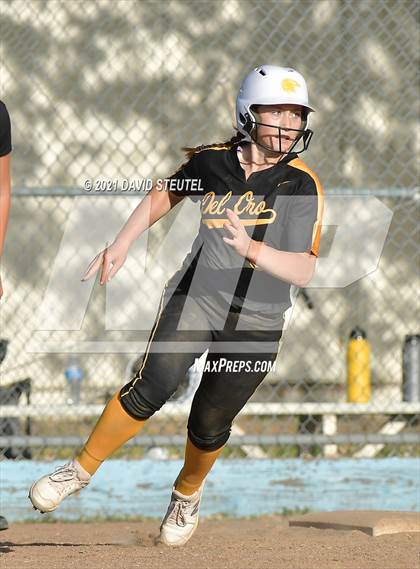 Thumbnail 1 in Del Oro @ Center photogallery.