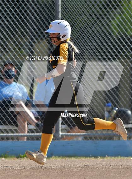 Thumbnail 2 in Del Oro @ Center photogallery.