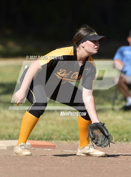 Thumbnail 1 in Del Oro @ Center photogallery.