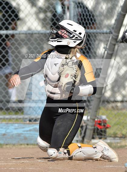 Thumbnail 2 in Del Oro @ Center photogallery.