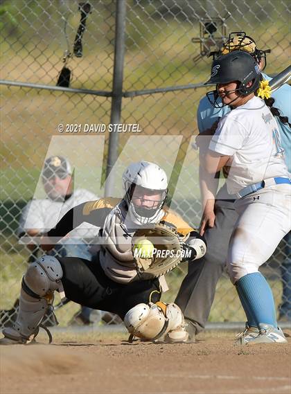 Thumbnail 3 in Del Oro @ Center photogallery.
