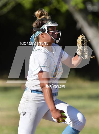 Thumbnail 1 in Del Oro @ Center photogallery.