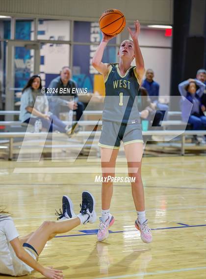 Thumbnail 2 in Bishop Moore vs. West Forsyth (She Got Game Classic) photogallery.