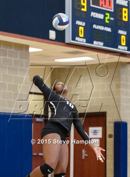 Thumbnail 3 in North Springs vs. Sprayberry (GHSA Region Playoff) photogallery.