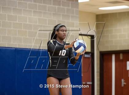 Thumbnail 2 in North Springs vs. Sprayberry (GHSA Region Playoff) photogallery.