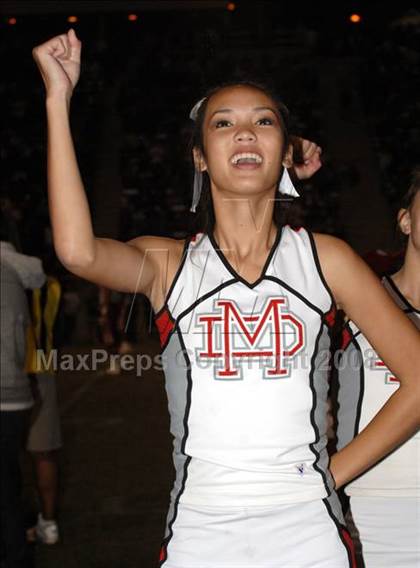 Thumbnail 3 in Servite vs. Mater Dei (Nike 5 Days 2 Friday) photogallery.