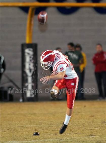 Thumbnail 3 in Servite vs. Mater Dei (Nike 5 Days 2 Friday) photogallery.