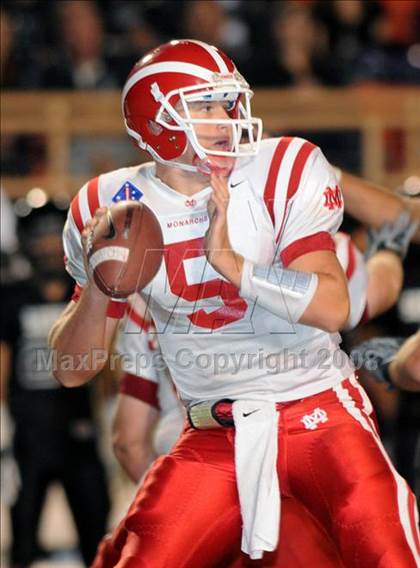 Thumbnail 3 in Servite vs. Mater Dei (Nike 5 Days 2 Friday) photogallery.