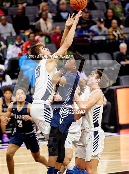 Thumbnail 2 in Venice vs Pleasant Valley (CIF State D3 Final) photogallery.
