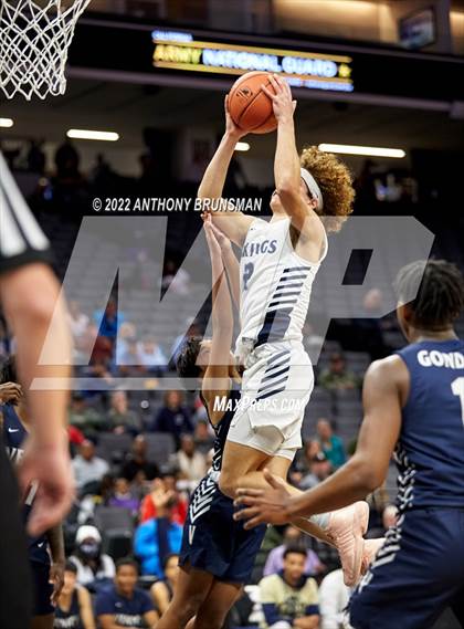 Thumbnail 3 in Venice vs Pleasant Valley (CIF State D3 Final) photogallery.