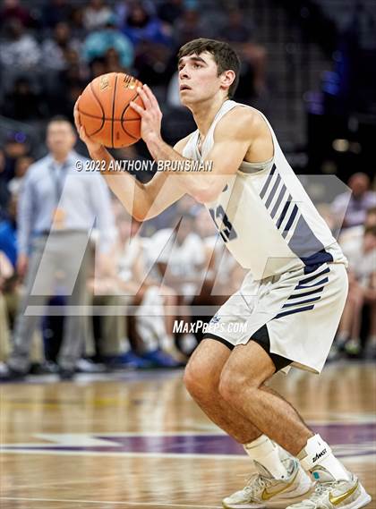 Thumbnail 2 in Venice vs Pleasant Valley (CIF State D3 Final) photogallery.