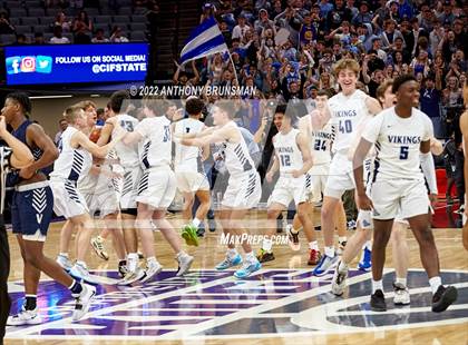 Thumbnail 2 in Venice vs Pleasant Valley (CIF State D3 Final) photogallery.