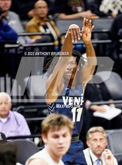 Thumbnail 1 in Venice vs Pleasant Valley (CIF State D3 Final) photogallery.