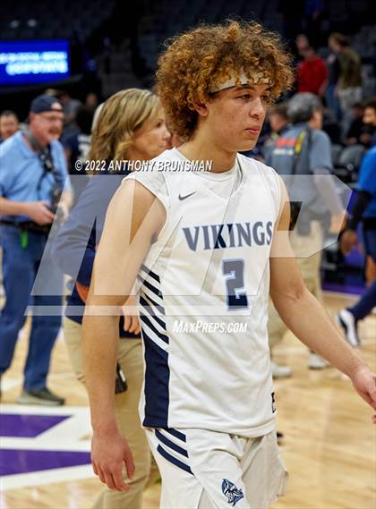 Thumbnail 3 in Venice vs Pleasant Valley (CIF State D3 Final) photogallery.