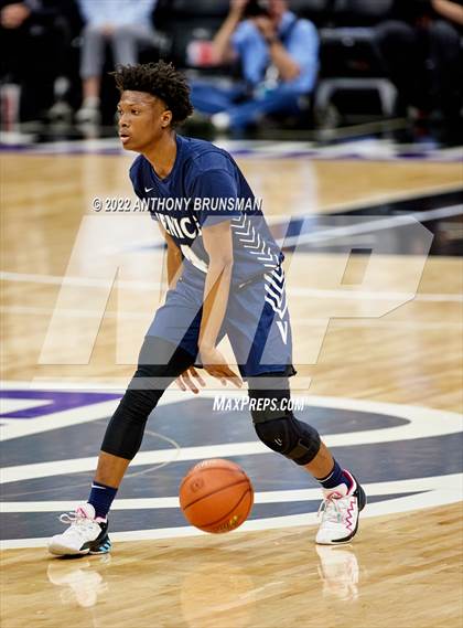 Thumbnail 3 in Venice vs Pleasant Valley (CIF State D3 Final) photogallery.