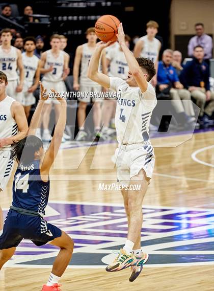 Thumbnail 1 in Venice vs Pleasant Valley (CIF State D3 Final) photogallery.