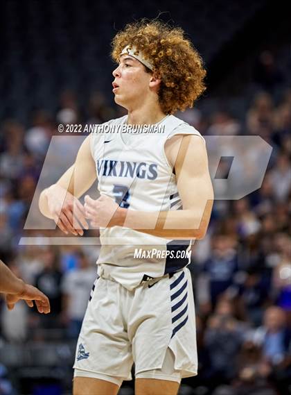 Thumbnail 1 in Venice vs Pleasant Valley (CIF State D3 Final) photogallery.
