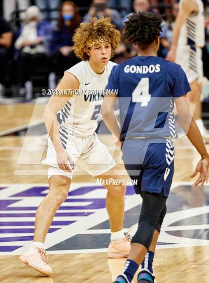 Thumbnail 1 in Venice vs Pleasant Valley (CIF State D3 Final) photogallery.