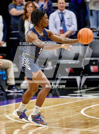 Thumbnail 2 in Venice vs Pleasant Valley (CIF State D3 Final) photogallery.