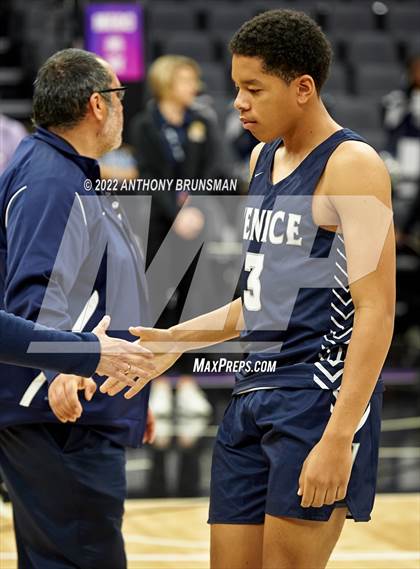 Thumbnail 3 in Venice vs Pleasant Valley (CIF State D3 Final) photogallery.