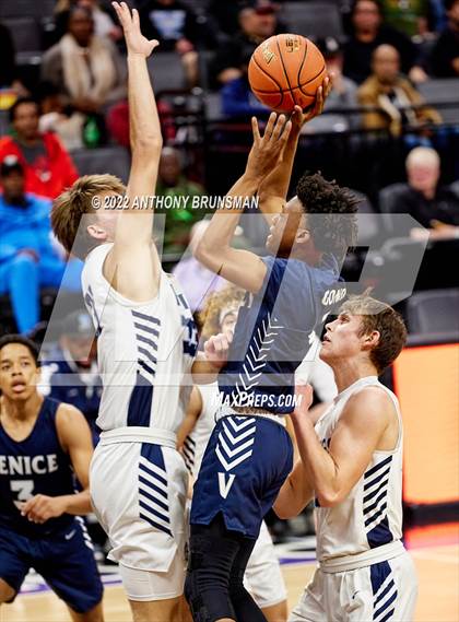 Thumbnail 1 in Venice vs Pleasant Valley (CIF State D3 Final) photogallery.