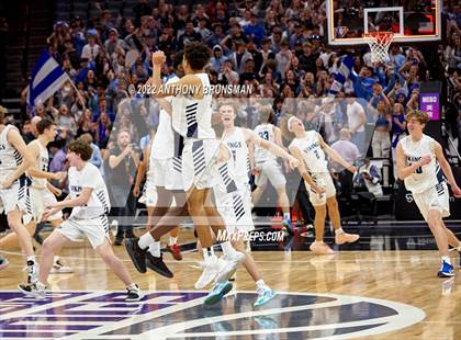Thumbnail 1 in Venice vs Pleasant Valley (CIF State D3 Final) photogallery.