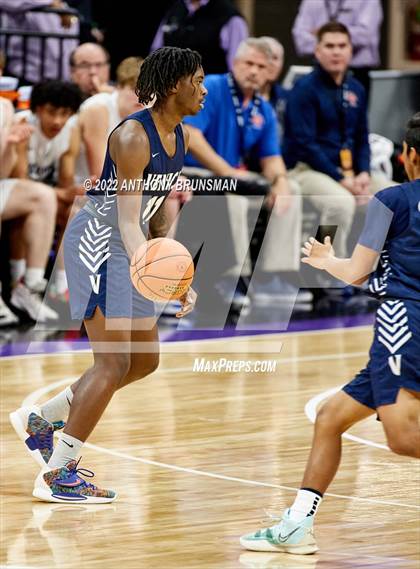 Thumbnail 1 in Venice vs Pleasant Valley (CIF State D3 Final) photogallery.