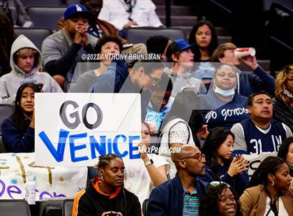 Thumbnail 3 in Venice vs Pleasant Valley (CIF State D3 Final) photogallery.