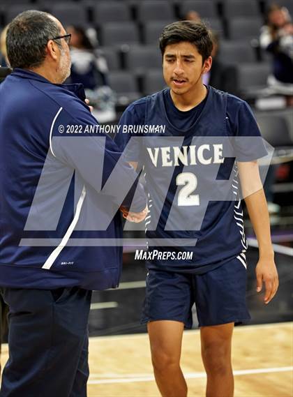 Thumbnail 2 in Venice vs Pleasant Valley (CIF State D3 Final) photogallery.