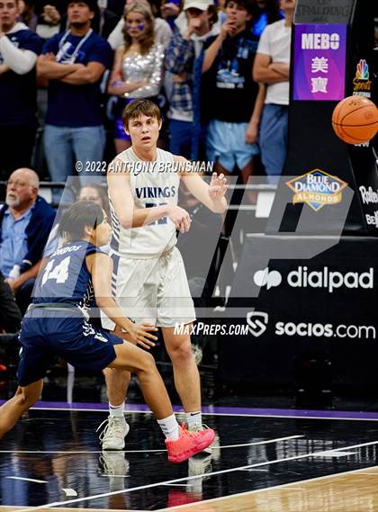 Thumbnail 2 in Venice vs Pleasant Valley (CIF State D3 Final) photogallery.