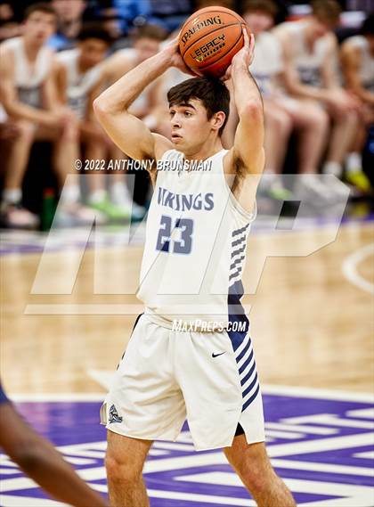 Thumbnail 2 in Venice vs Pleasant Valley (CIF State D3 Final) photogallery.