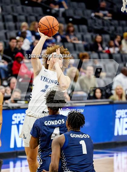 Thumbnail 2 in Venice vs Pleasant Valley (CIF State D3 Final) photogallery.