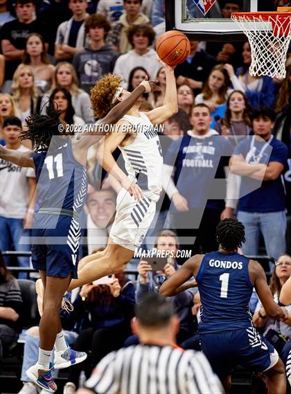 Thumbnail 2 in Venice vs Pleasant Valley (CIF State D3 Final) photogallery.
