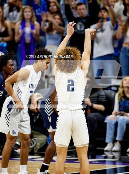 Thumbnail 1 in Venice vs Pleasant Valley (CIF State D3 Final) photogallery.
