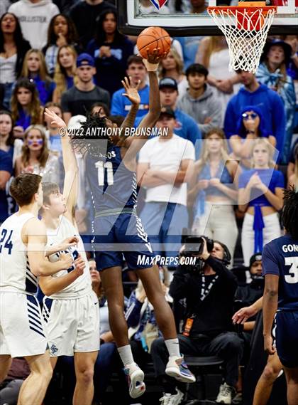 Thumbnail 1 in Venice vs Pleasant Valley (CIF State D3 Final) photogallery.