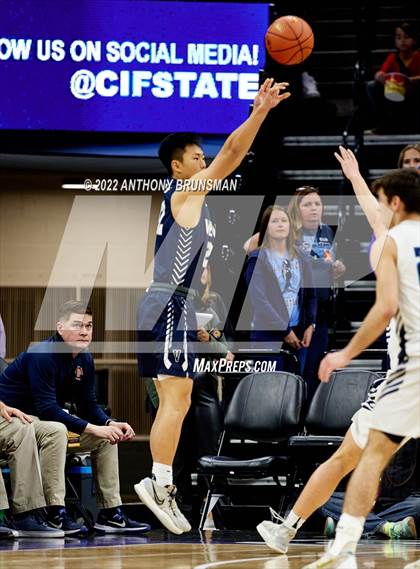 Thumbnail 1 in Venice vs Pleasant Valley (CIF State D3 Final) photogallery.