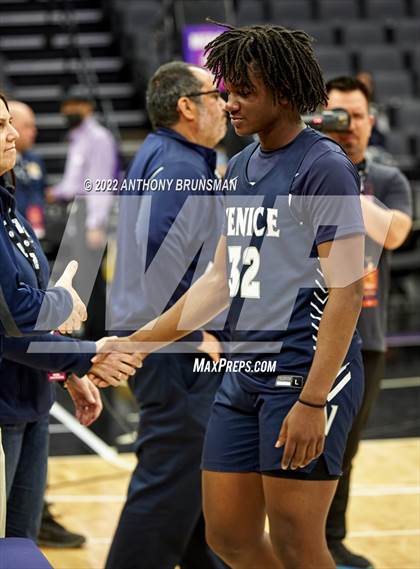 Thumbnail 1 in Venice vs Pleasant Valley (CIF State D3 Final) photogallery.