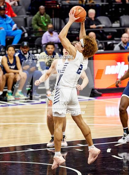 Thumbnail 3 in Venice vs Pleasant Valley (CIF State D3 Final) photogallery.